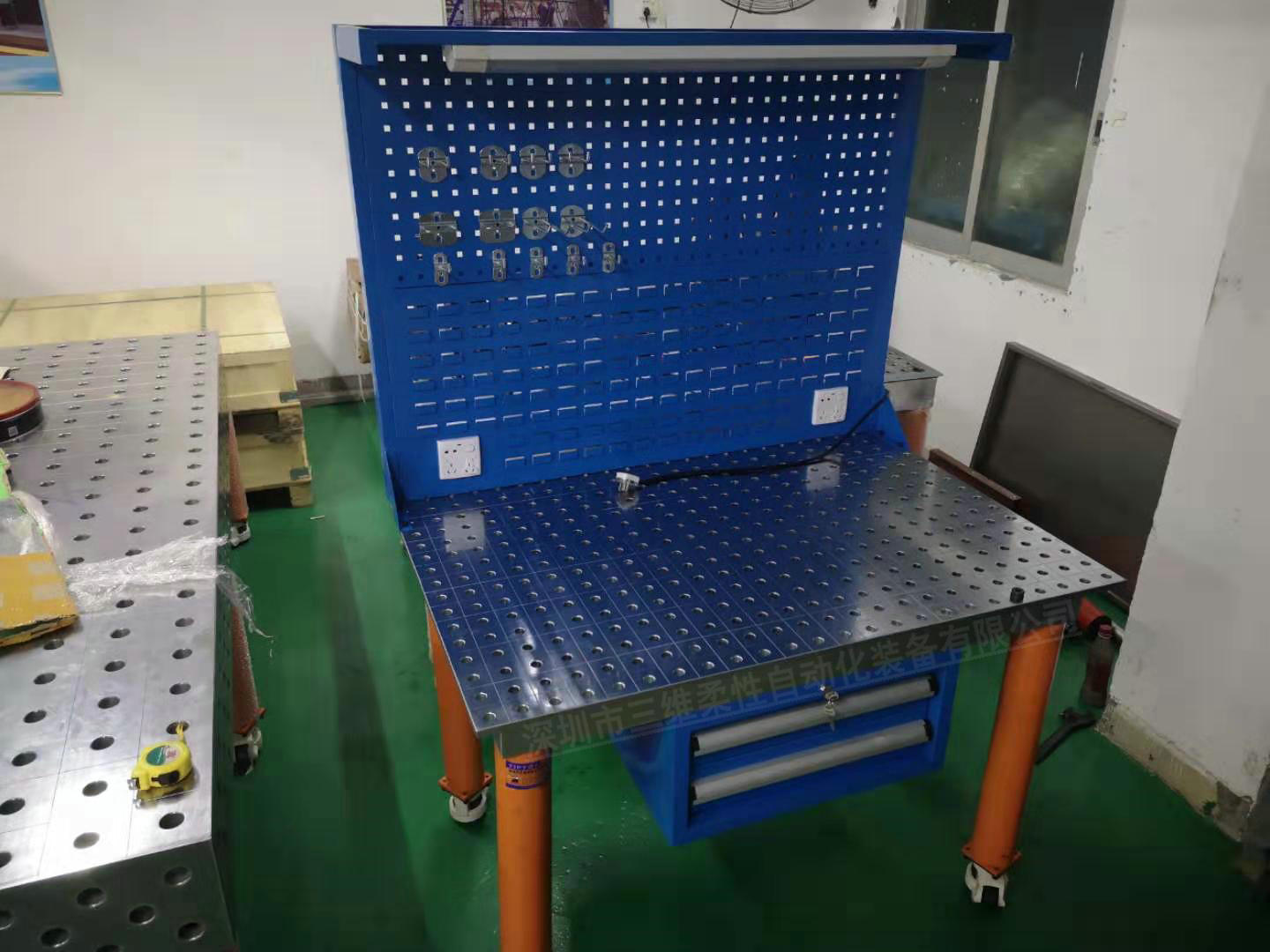 Good welding table is a kind of industrial fixture integrating welding, assembling and checking