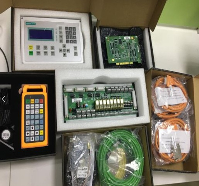 BOCI FSCUT5000 series is EtherCAT bus system specially for fiber laser tube cutting machine cypcut laser cutting control system