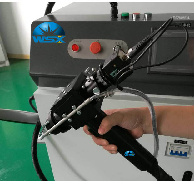 Hand-held laser welding head manual operation and routine maintenance