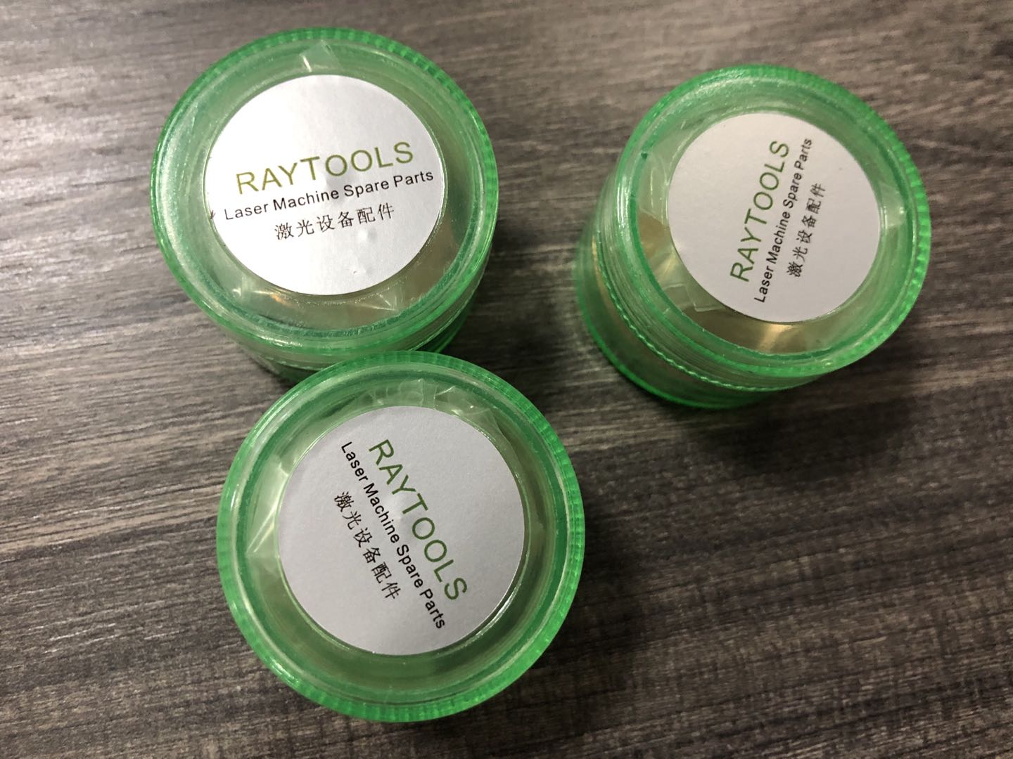 Inspection and cleaning method of fiber laser output lens